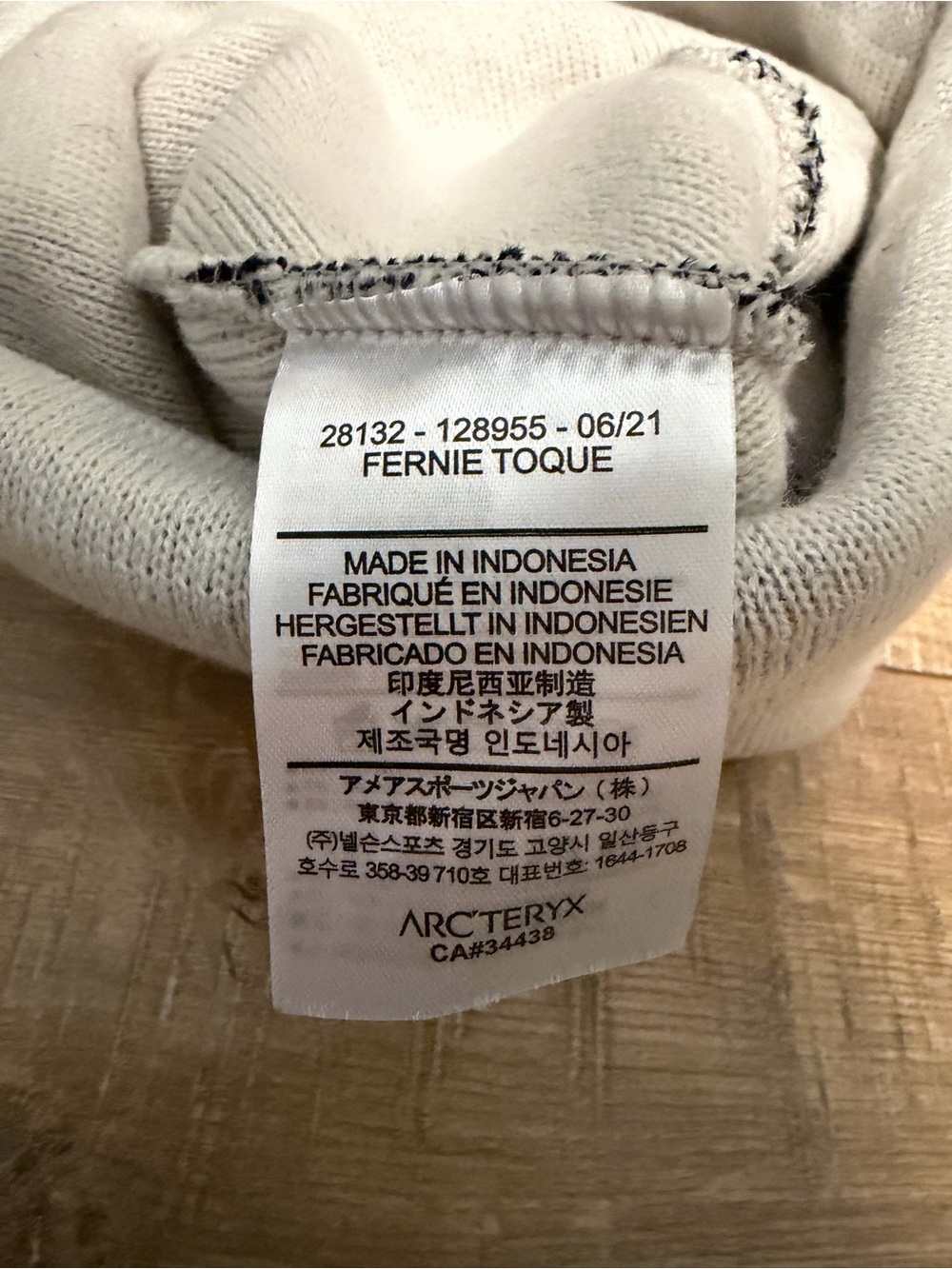 Arc'teryx White and Black Beanie - Picture 4 of 4